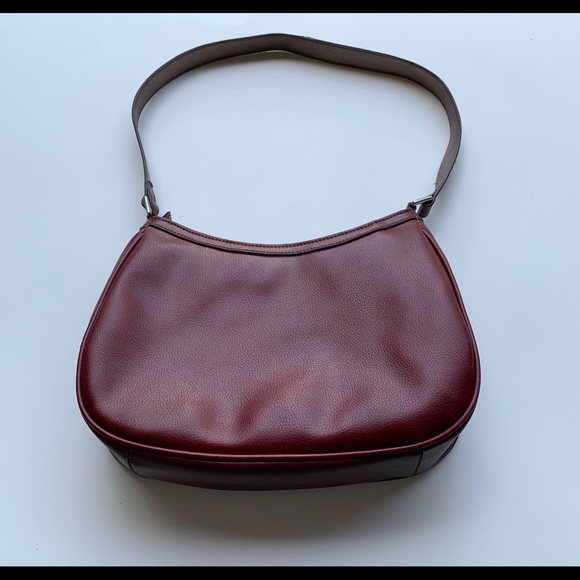 COPY - Nice Red Liz Claiborne bag - Picture 2 of 7